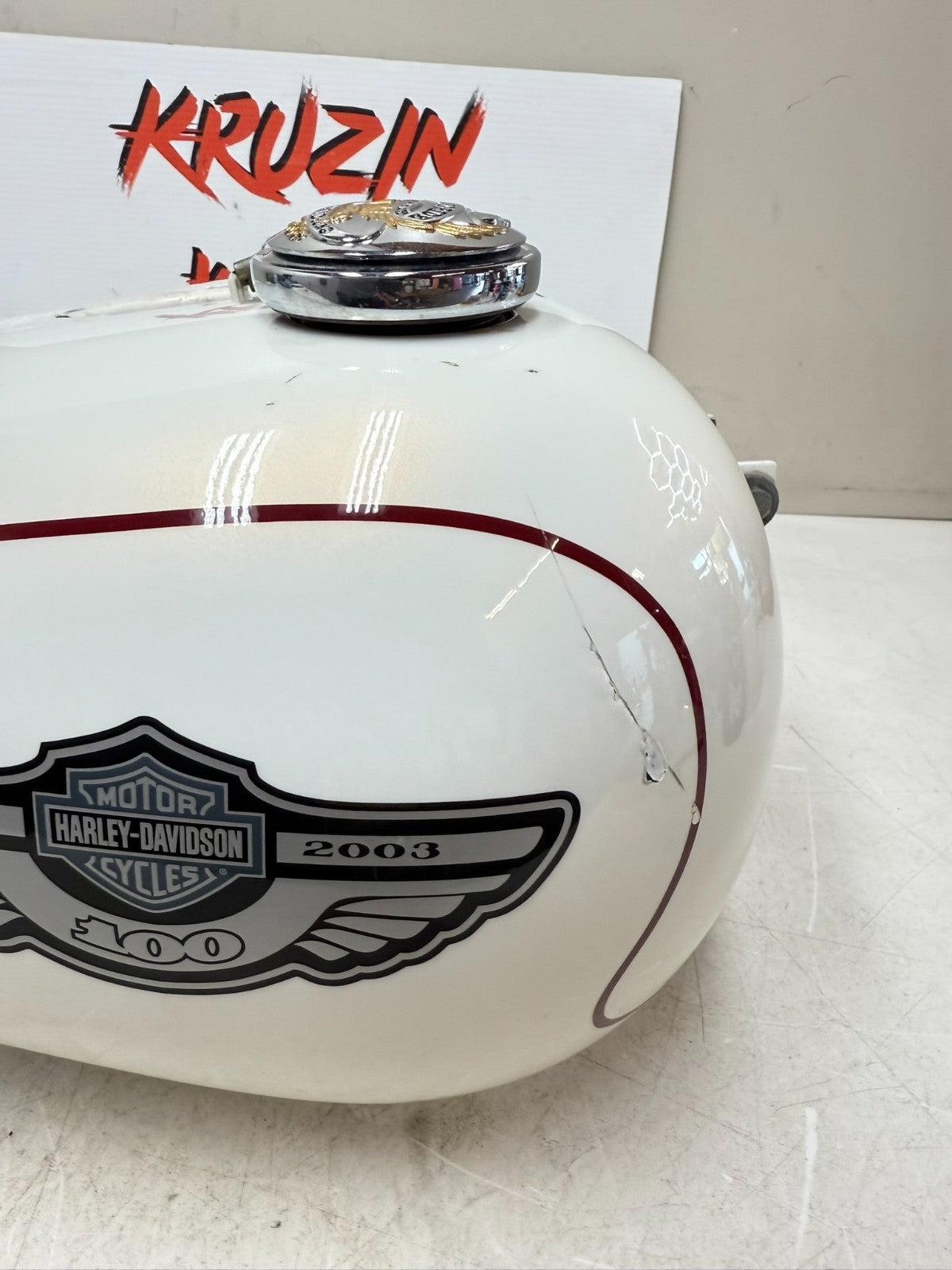 2003 HARLEY DYNA WIDE GLIDE OEM HD Gas Fuel Tank Pearl White 100th Anniversary