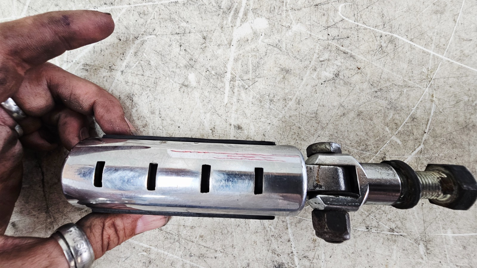 1990 Harley FXR FXRT FXRD FXRS FXLR FXRC Chrome Passenger Footpegs & MTG Bracket