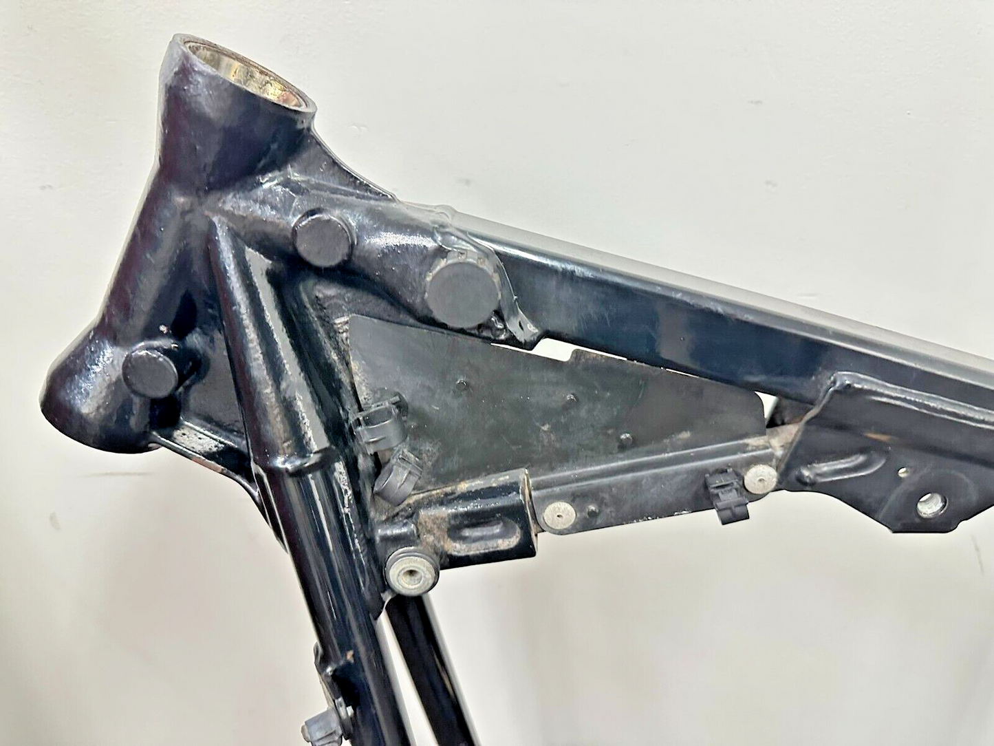 2001 HARLEY SOFTAIL Deuce Frame Chassis Swingarm Shocks Straight