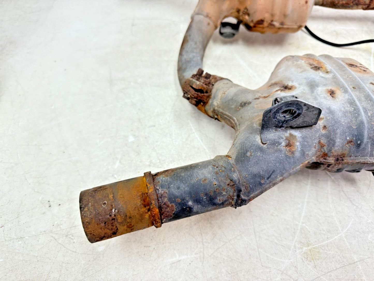 2002 Honda Goldwing GL1800 Exhaust Header Pipes Left Right Set