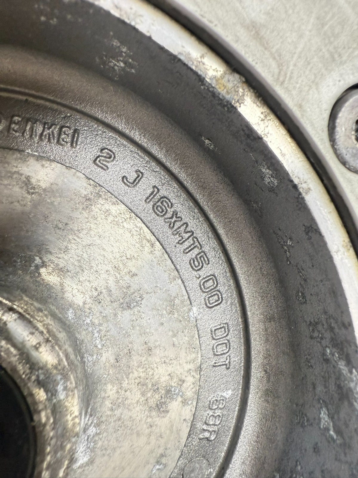 2001 HONDA VALKYRIE INTERSTATE OEM Rear Wheel Rim Tire 6 Spoke Mag