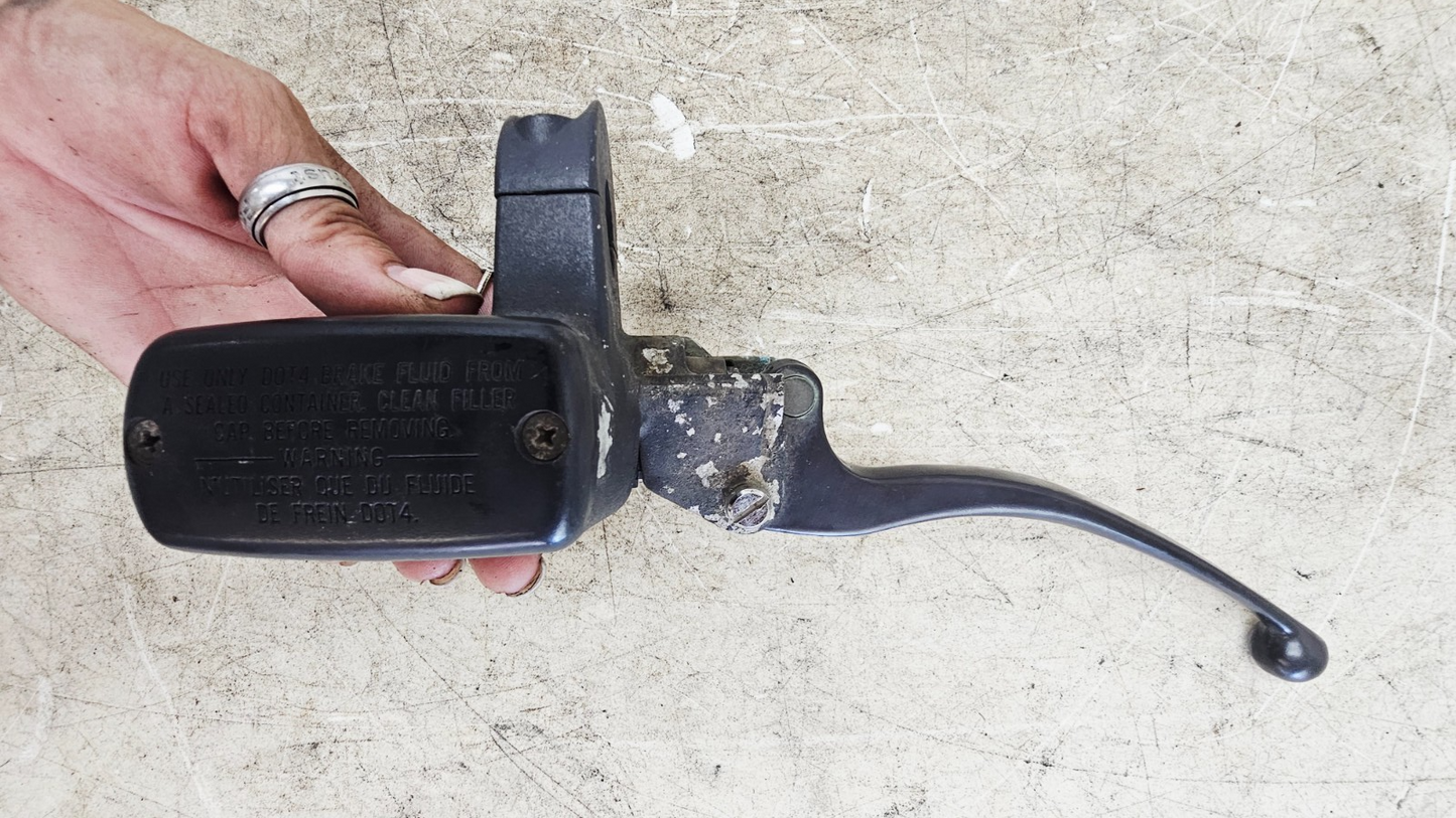 1995 HONDA GOLDWING GL1500 Front Brake Master Cylinder