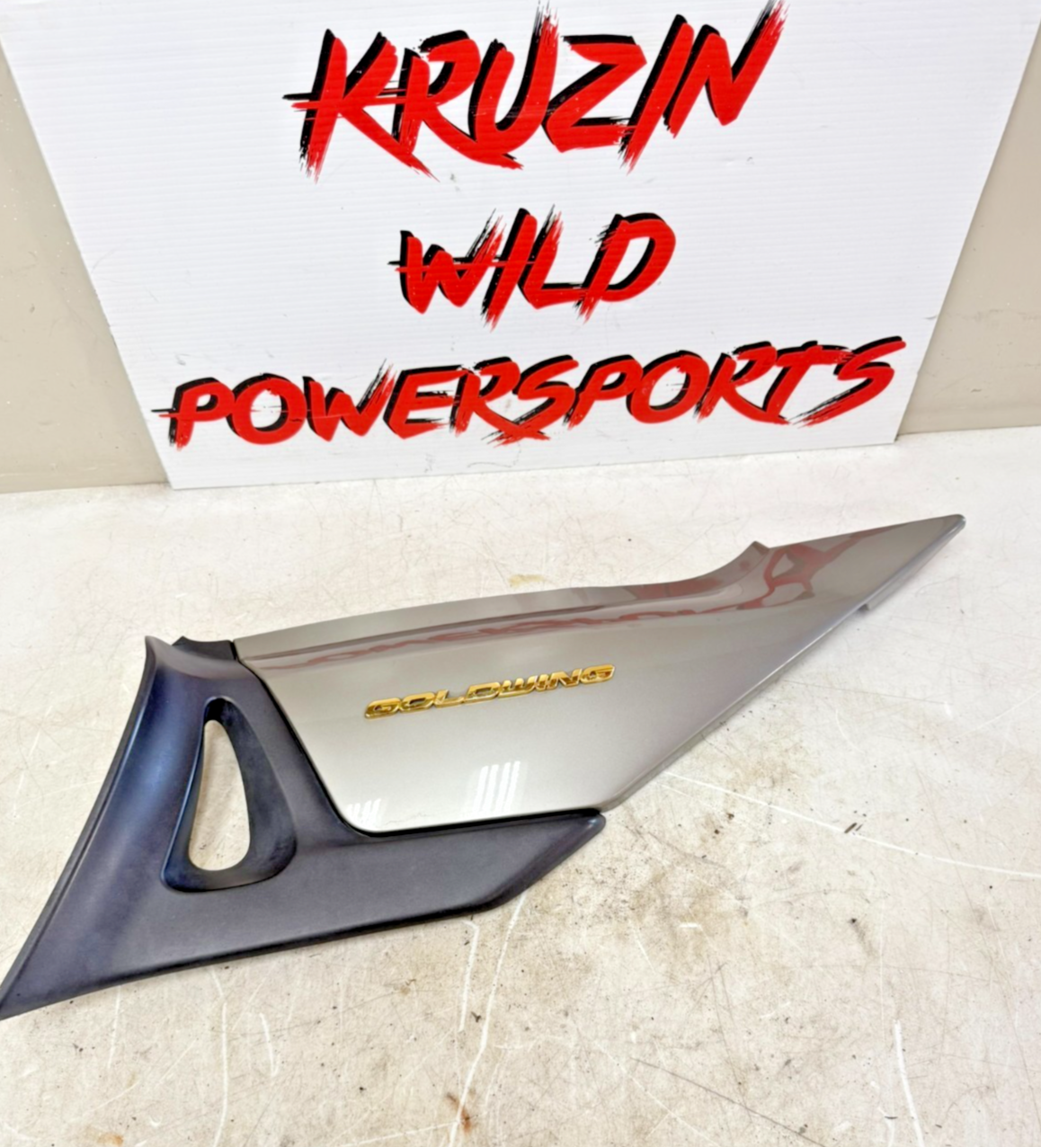 2002 Honda Goldwing GL1800 OEM Right Side Cover Panel Cowl Fairing