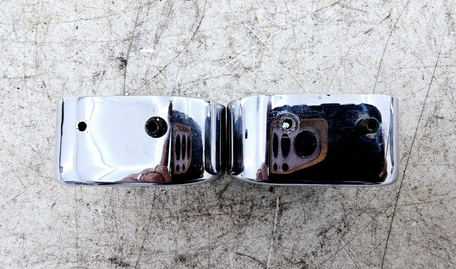 1999 HARLEY DYNA CONVERTIBLE Chrome Rear Axle Cover Guard Accent