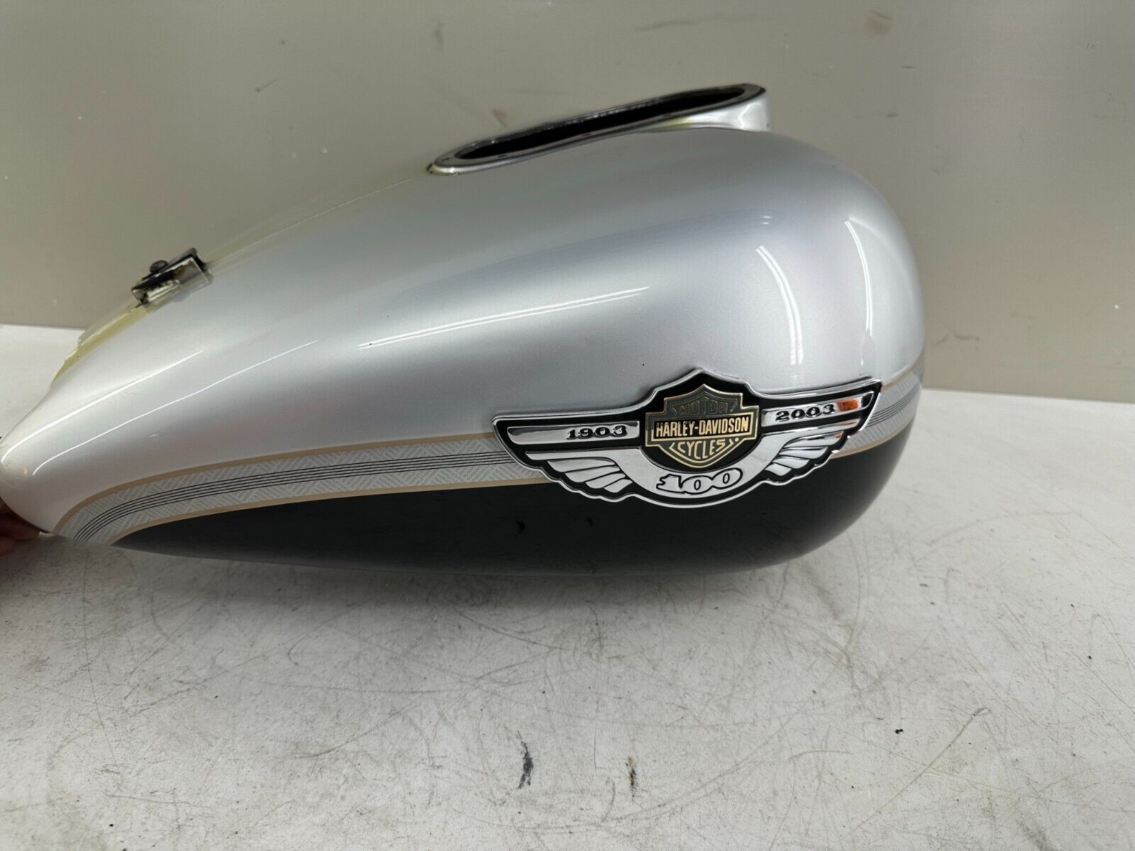 2003 HARLEY FLH ELECTRA GLIDE 100TH ANNIVERSARY PAINT GAS FUEL TANK w/ BADGES