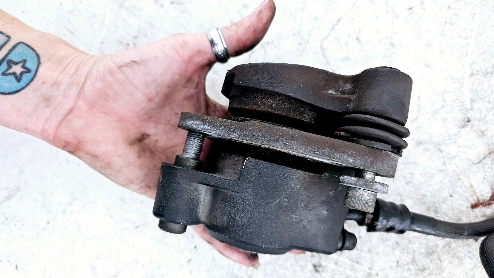 1995 HARLEY DYNA CONVERTIBLE Dual Caliper Hose + Master Cylinder