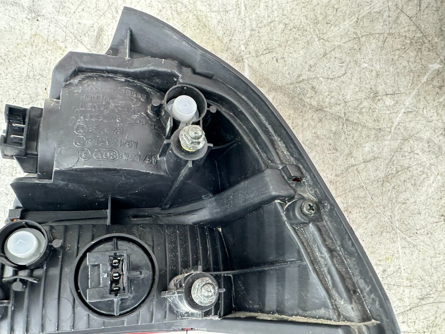 2004 Honda Goldwing GL1800 Lower Saddlebag Corner Brake Turn Signal Light