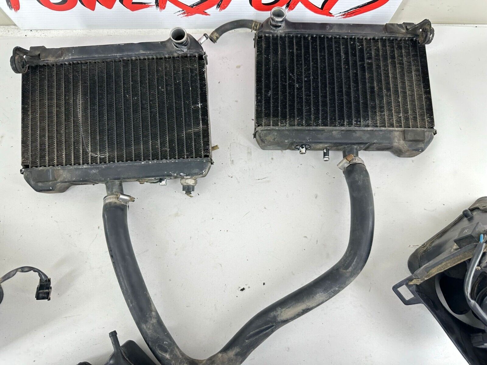 88-00 HONDA GOLDWING GL1500 Radiator + Cooling Fans + Holes + Overflow