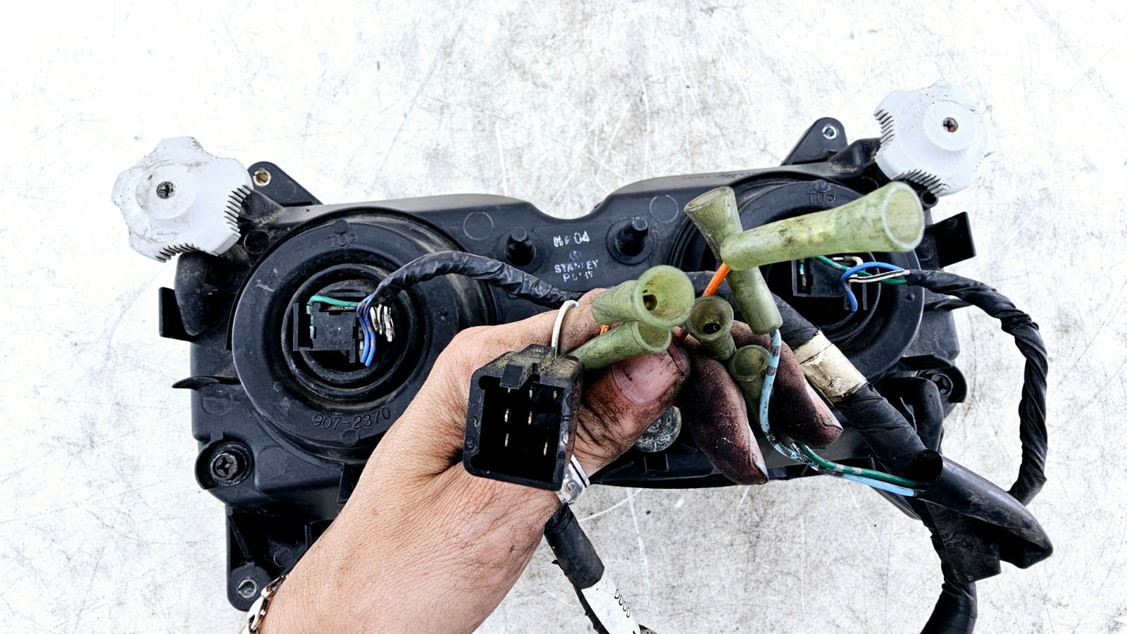 1999 HONDA VALKYRIE INTERSTATE Headlight Front Head Lamp Housing