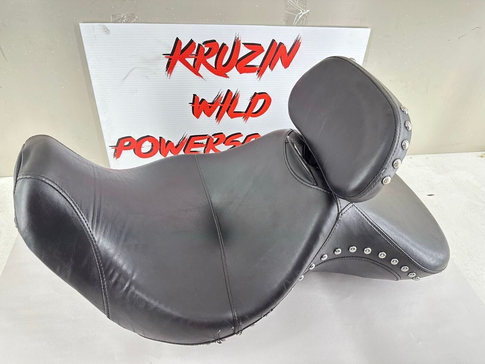 2003 HARLEY SOFTAIL DEUCE OEM Seat + Driver Backrest