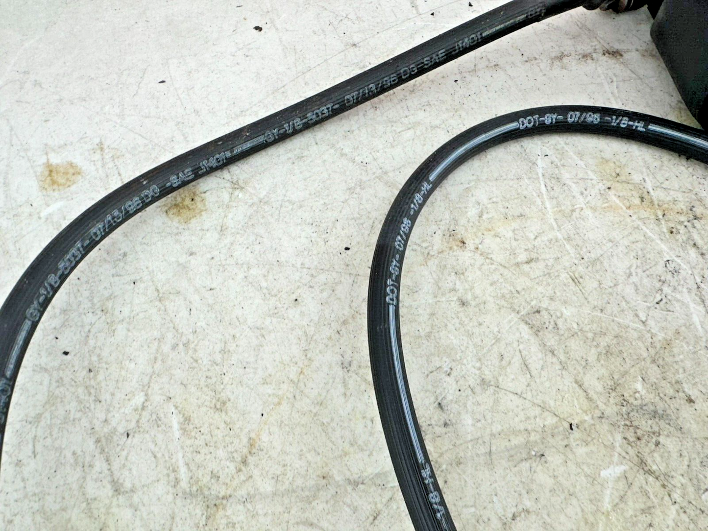 1997 HARLEY DYNA 99 Down Dual Caliper Hose + 11/16 Master Cylinder