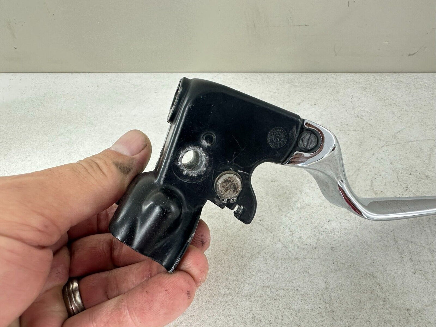 2004 HARLEY ELECTRA GLIDE CLUTCH LEVER w/ PERCH