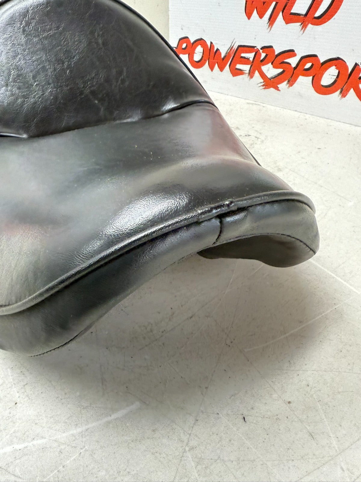 2003 HARLEY DYNA WIDE GLIDE Front Driver Passenger Seat Saddle NO RIPS HOLES