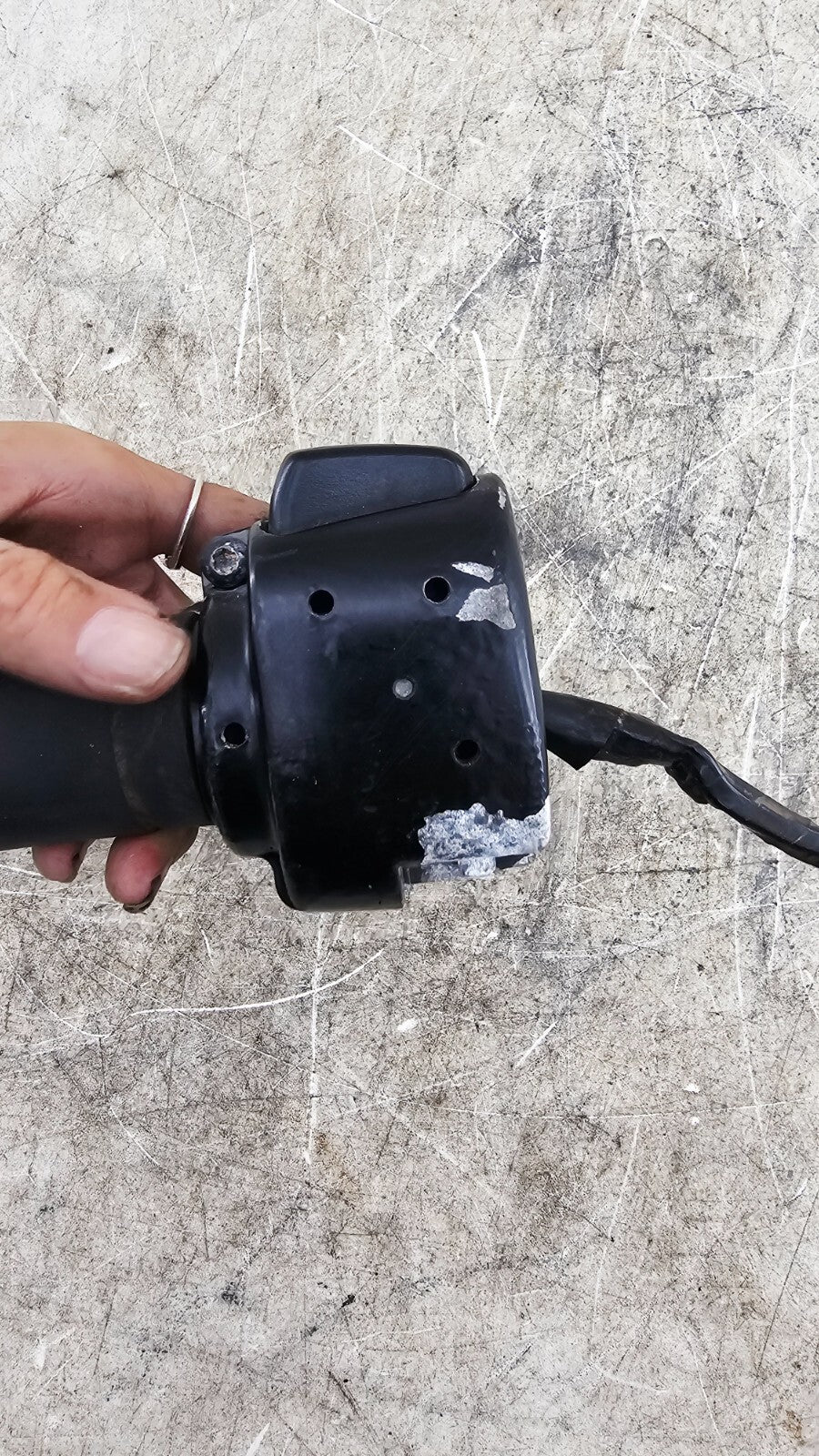 2000 Harley Davidson Sportster Left Handlebar Switch Housing Button Control Grip