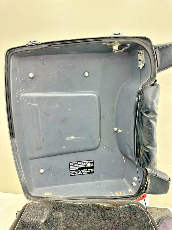 1990 HARLEY ELECTRA TOUR GLIDE Trunk Tour Pack Top Box W/ Speakers No Damage