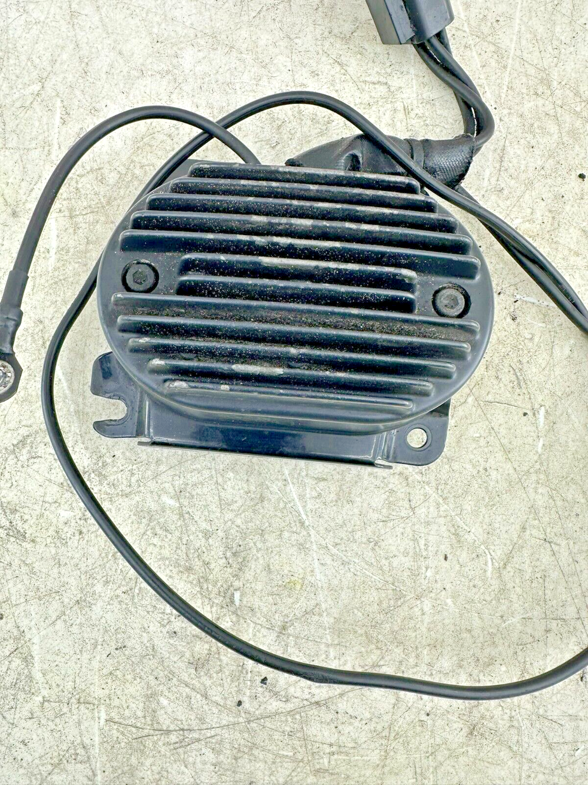 2001 HARLEY SOFTAIL Voltage Regulator