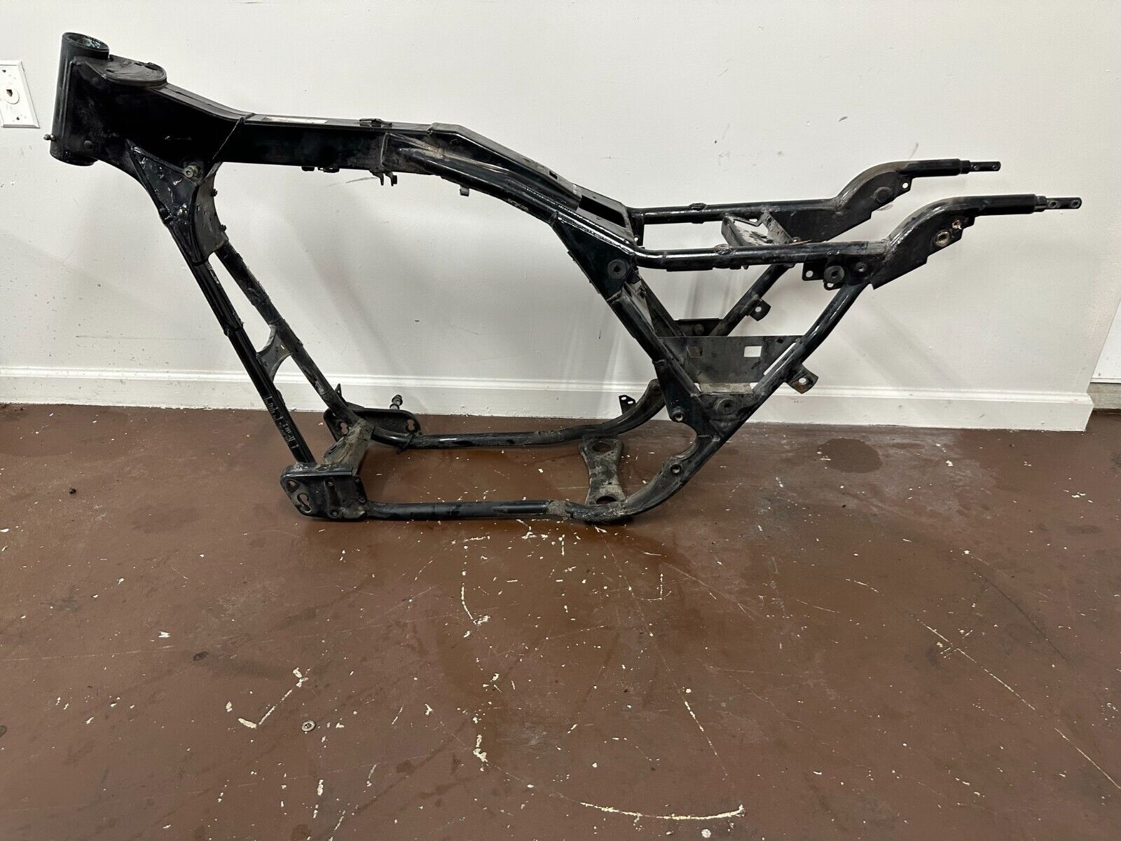 2004 HARLEY ELECTRA GLIDE Frame Chassis Straight