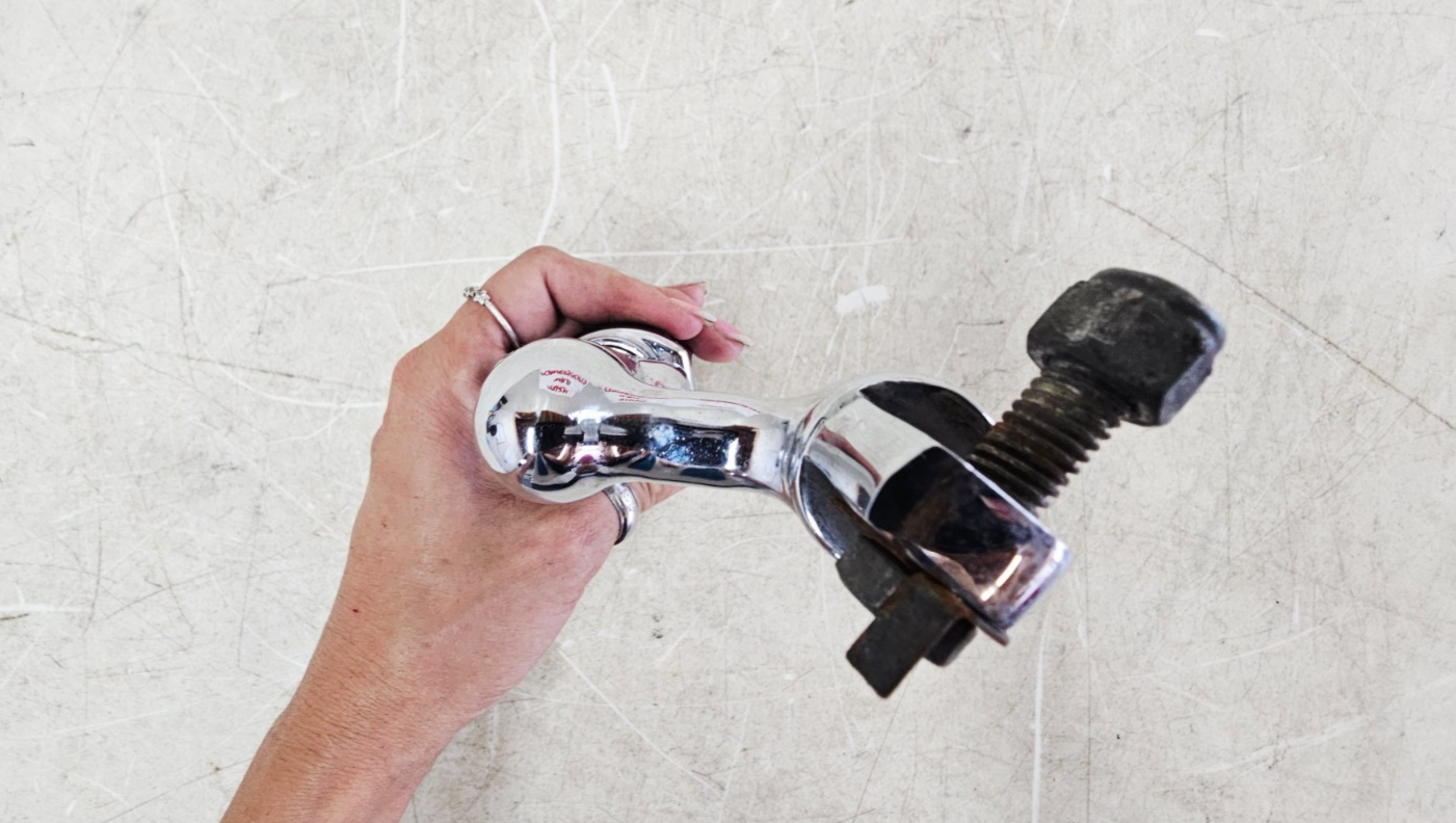 2000 HARLEY SOFTAIL DEUCE Chrome Highway Footrest Foot Pegs