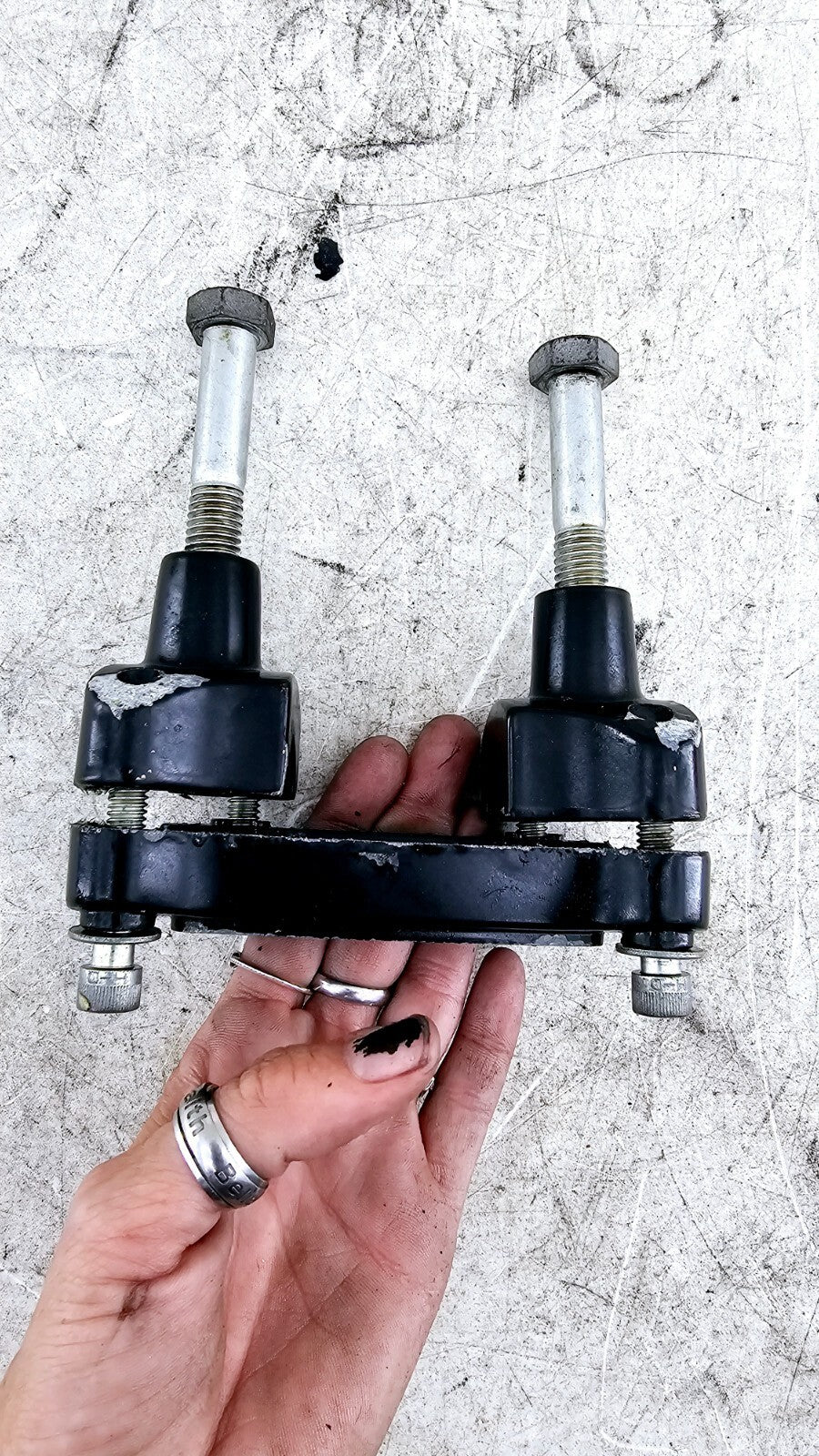 2000 Harley Davidson Sportster Handlebar Bar Clamp + Riser