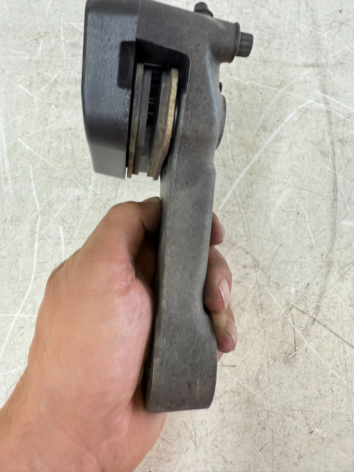 2003 HARLEY ELECTRA GLIDE Rear Brake Caliper Mount Bracket