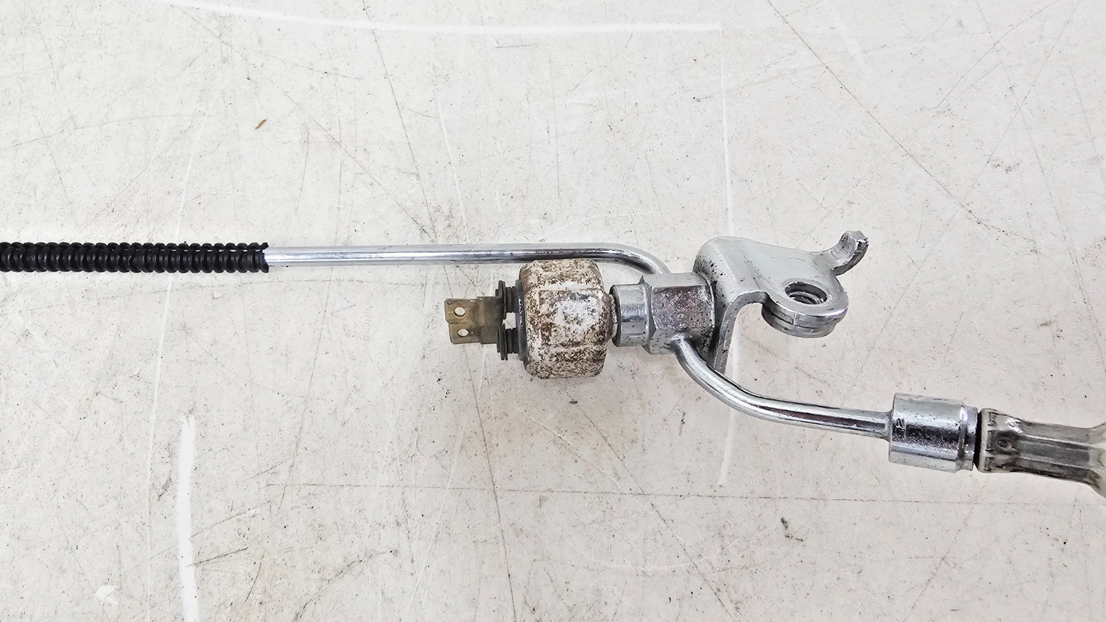 2003 HARLEY SOFTAIL DEUCE Chrome Rear Brake Caliper Line Hose Pipe