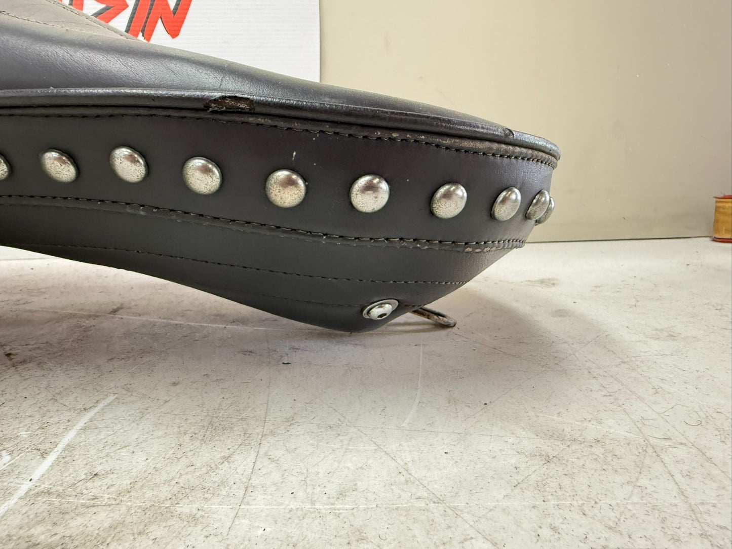 1997 HARLEY DAVIDSON SOFTAIL Corbin Driver Passenger Seat Studded