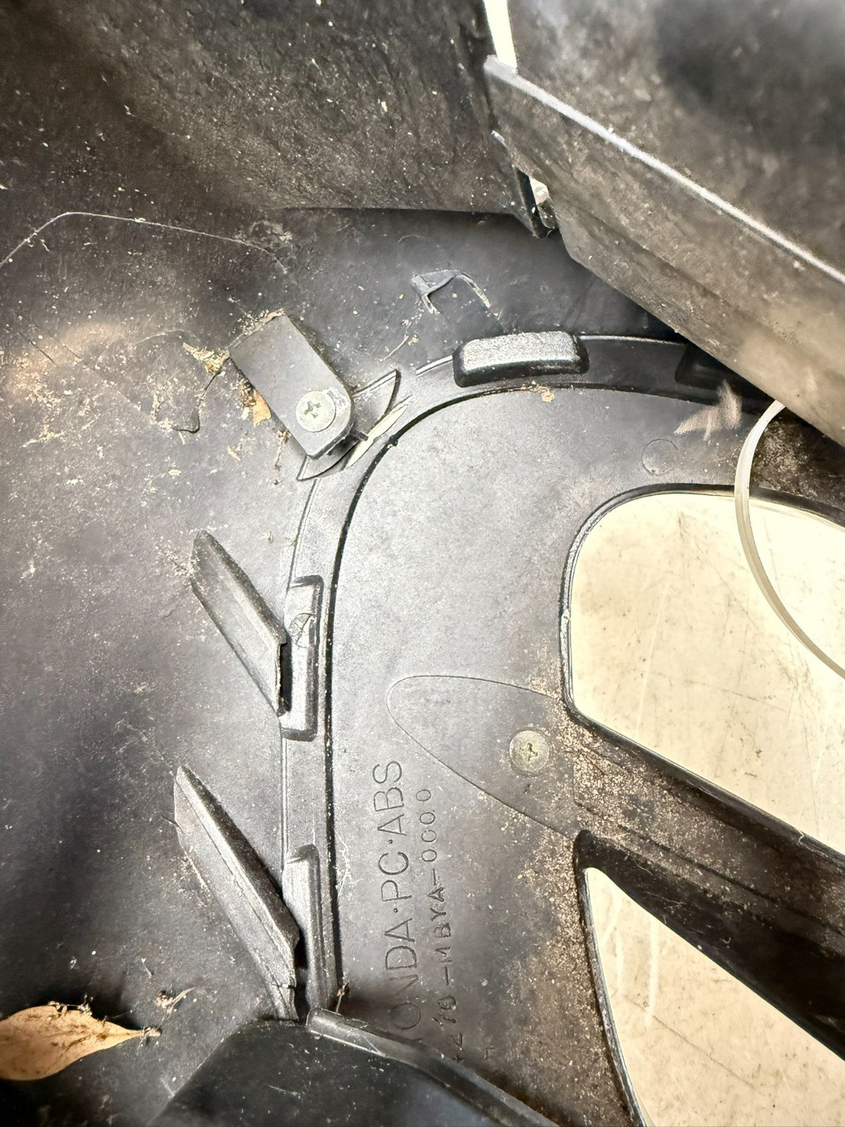 2001 HONDA VALKYRIE INTERSTATE Front Right Radiator Cover Pod