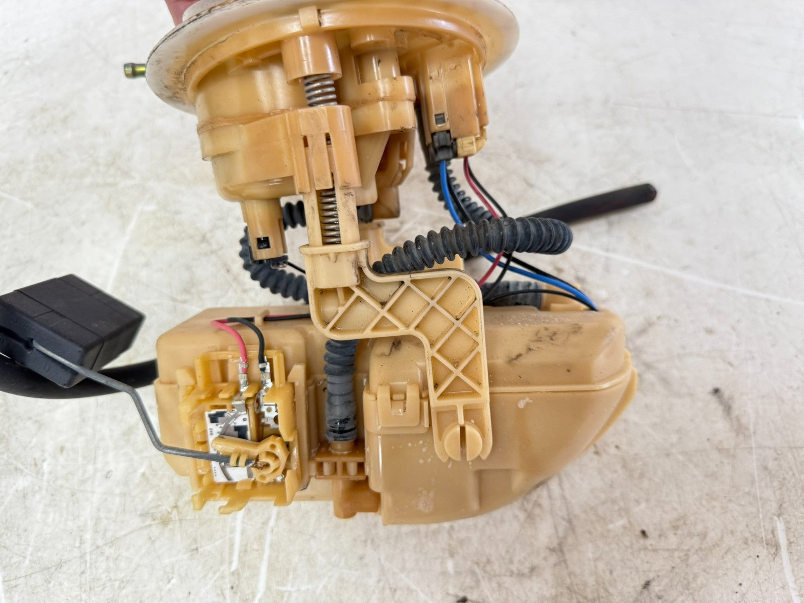 2002 Honda Goldwing GL1800 Fuel Pump Sending Unit OEM