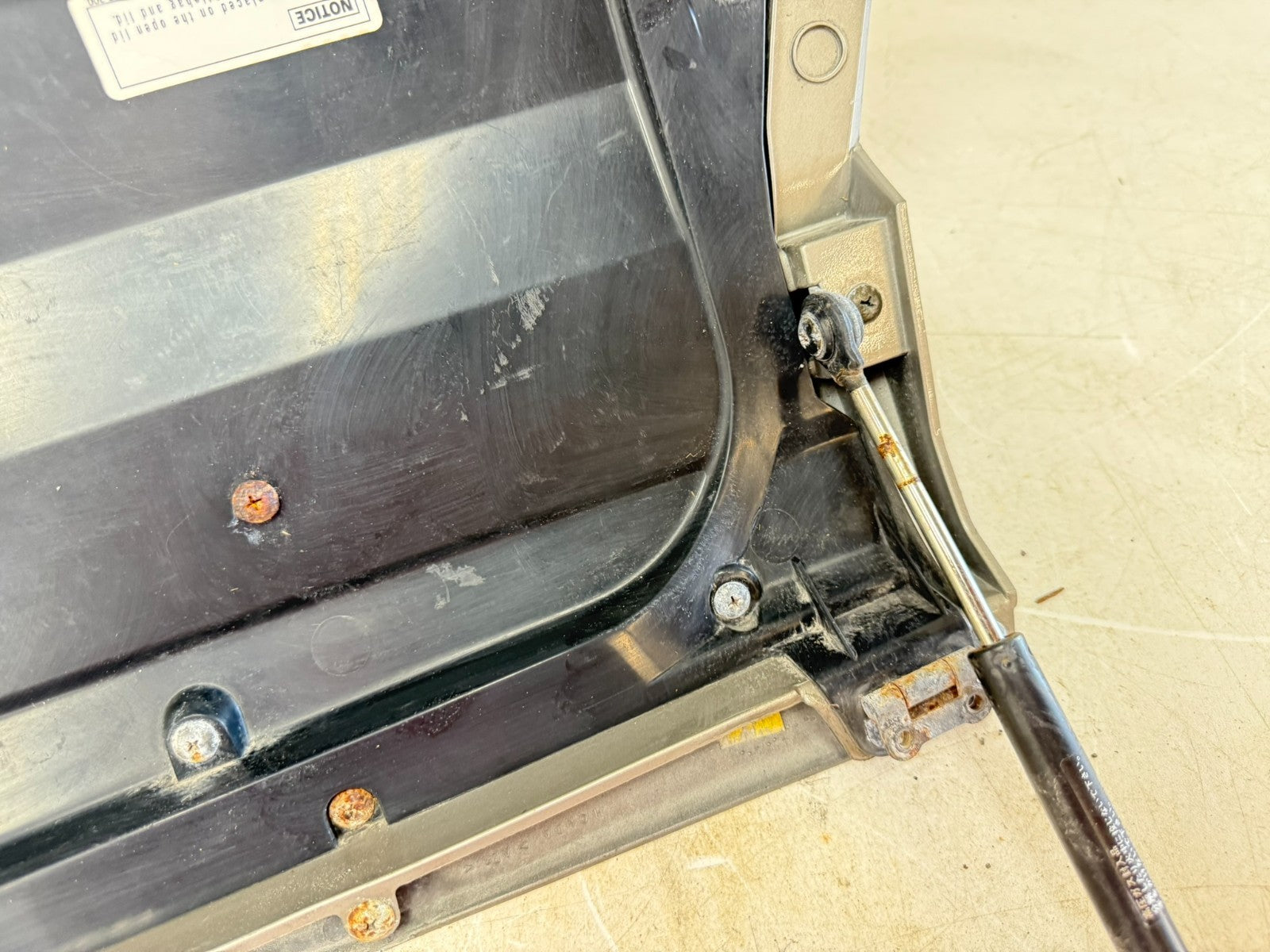 2002 Honda Goldwing GL1800 OEM Right Side Saddlebag Lid Door