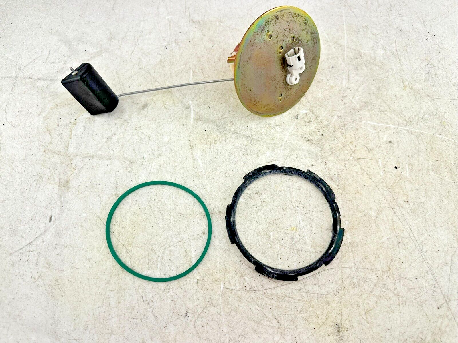 2004 Honda Goldwing GL1800 Fuel Level Sending Unit OEM Genuine Part