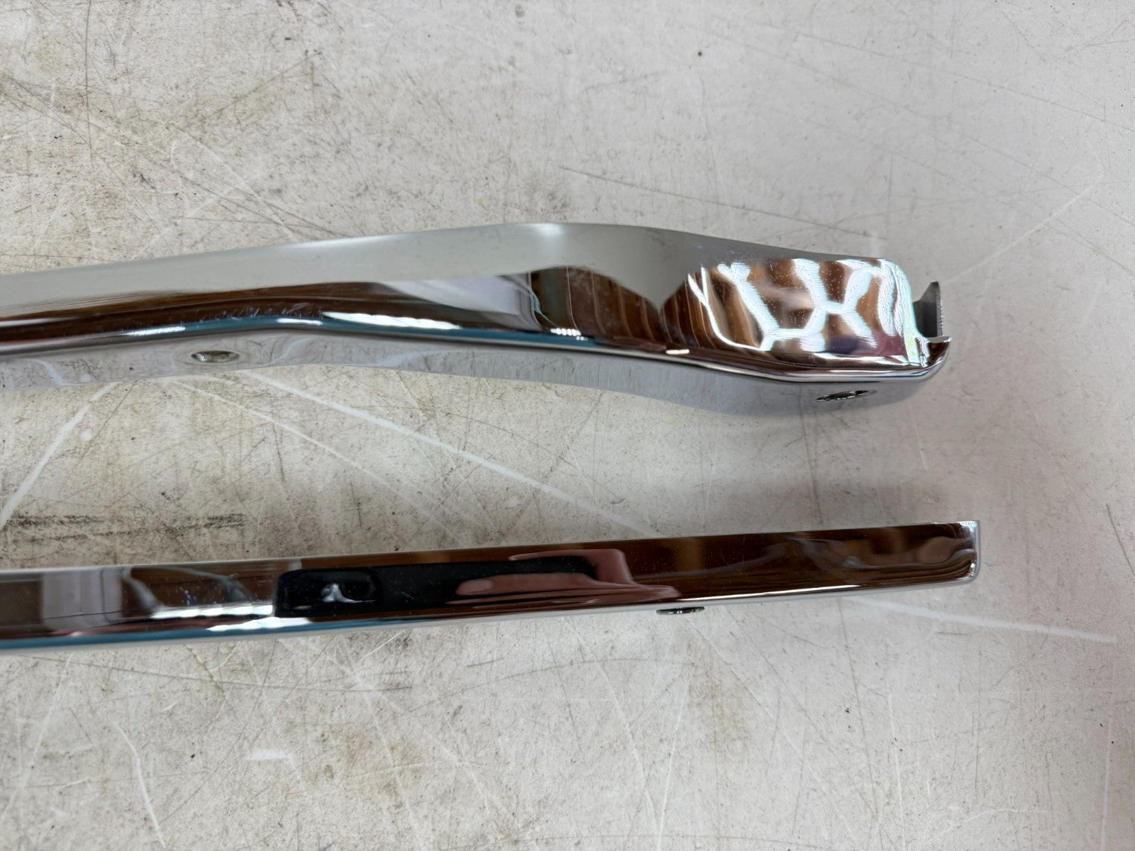 2003 HARLEY DYNA WIDE GLIDE Rear Fender Frame Chrome Strut Arm Bars