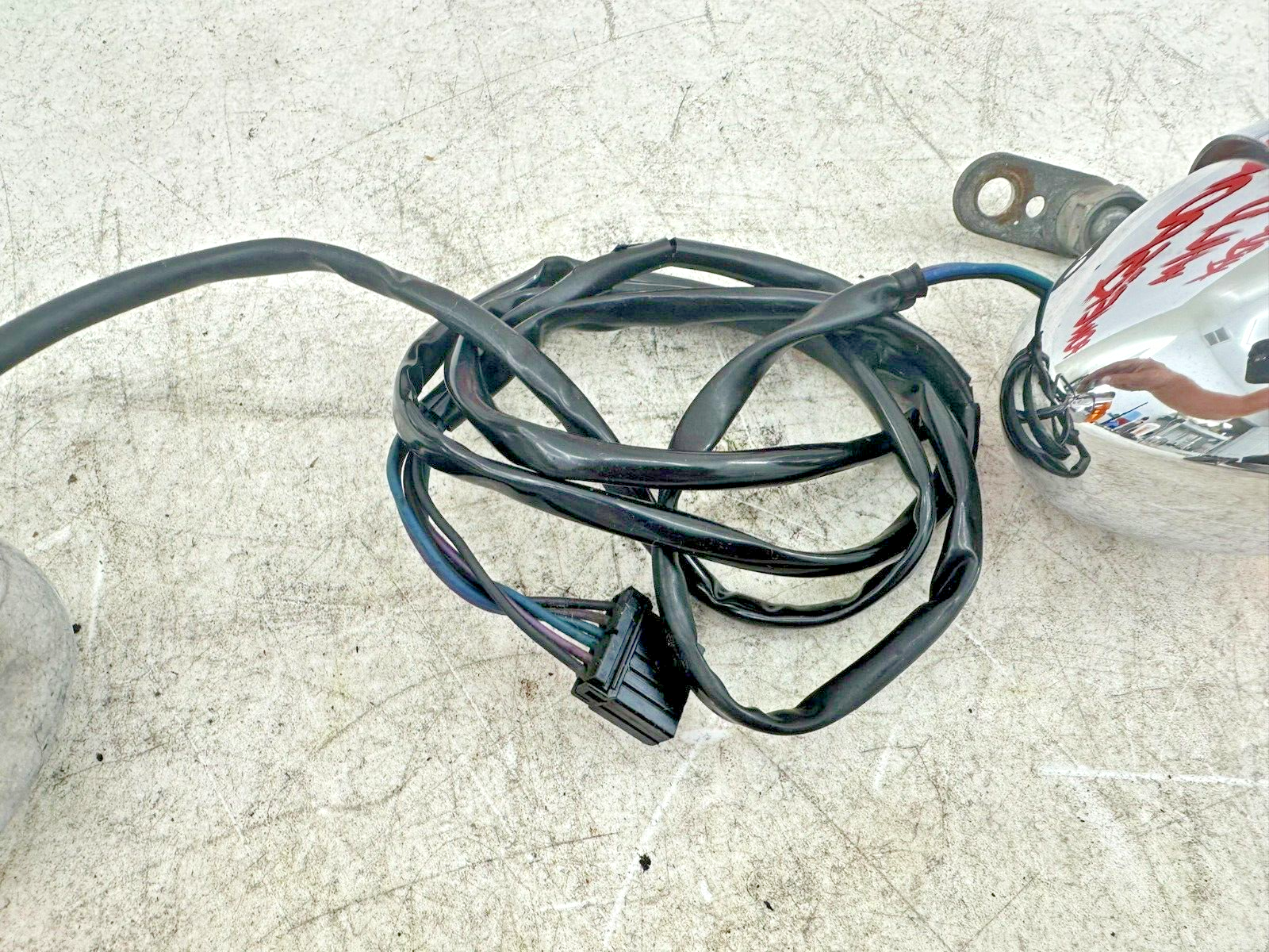 2001 HARLEY SOFTAIL Handlebar Mounted Turn Signals W/ Eagle Visors