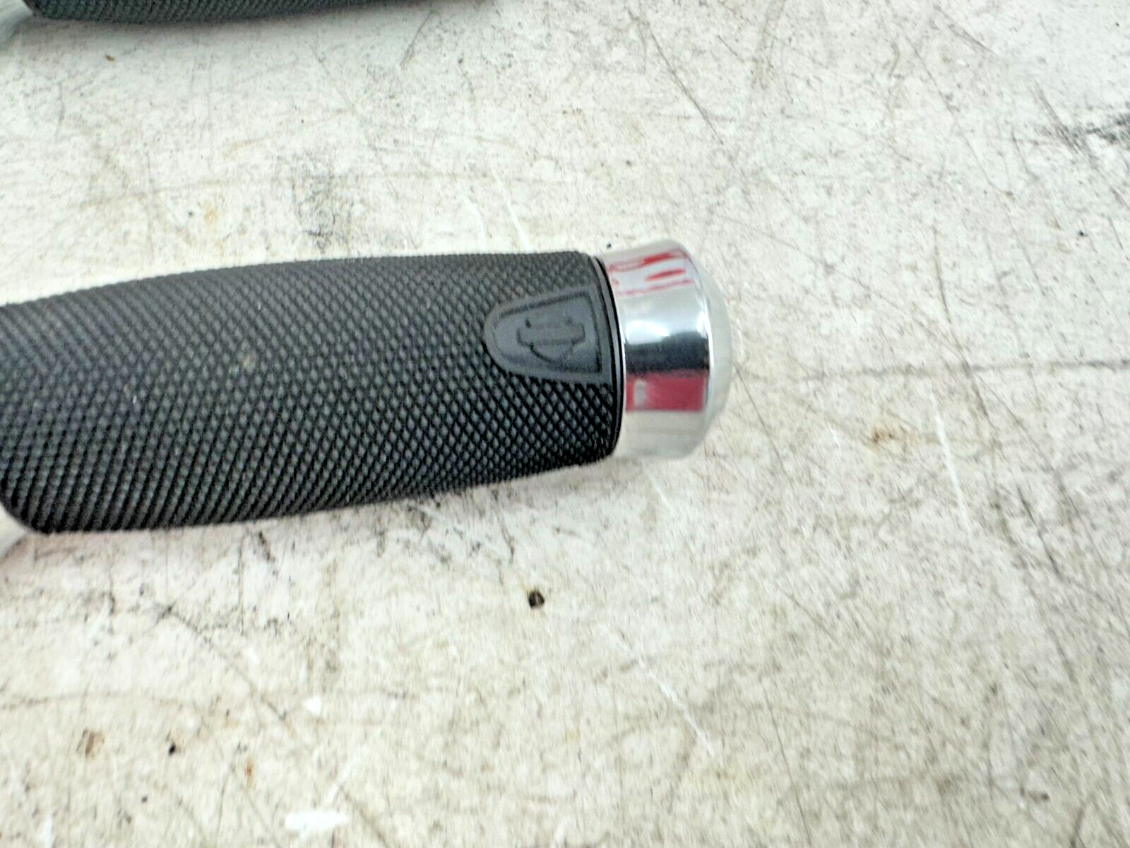 2001 HARLEY SOFTAIL Chrome Rubber ISO HD Grips
