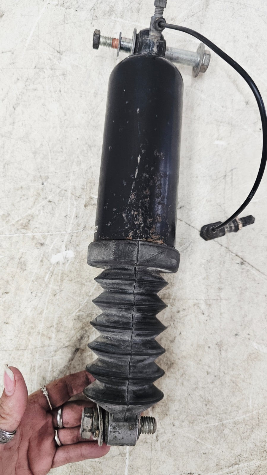 1996 HARLEY FLH ELECTRA GLIDE OEM Rear Shock Suspension