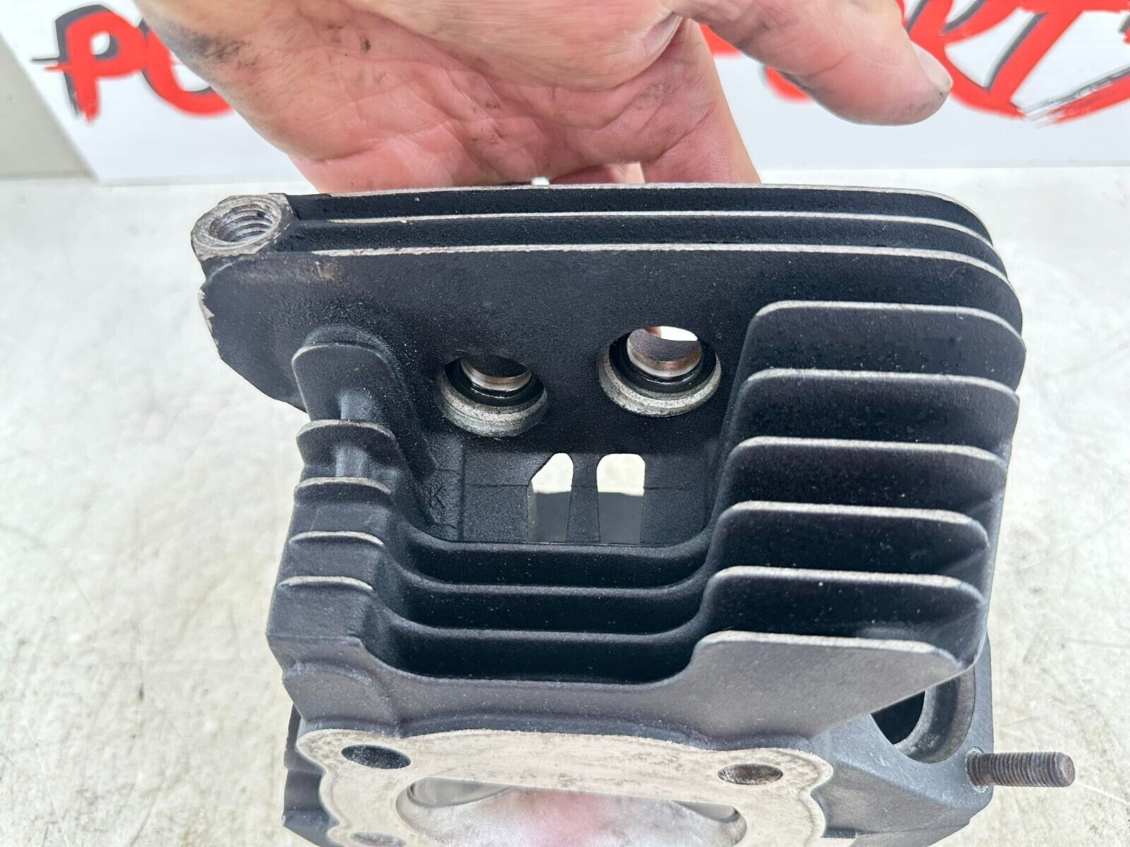 1995 HARLEY SOFTAIL EVO Engine Motor Front Cylinder Head W/ Valves 16721-84D