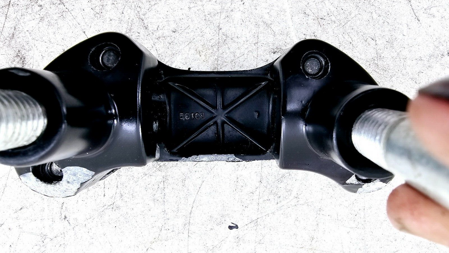 2000 Harley Davidson Sportster Handlebar Bar Clamp + Riser