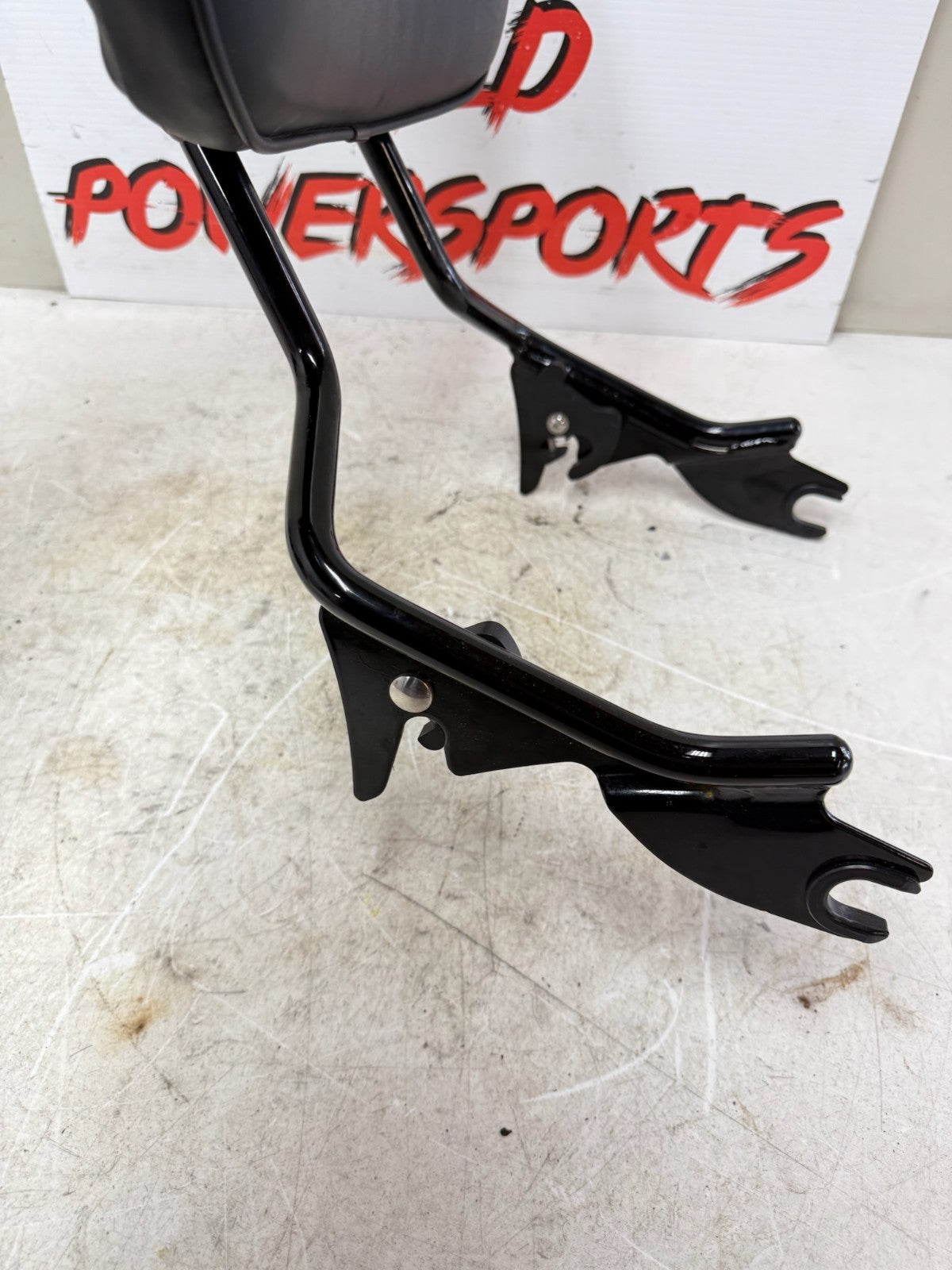09-24 Street Road Glide Detachable Backrest Sissy Bar Studded