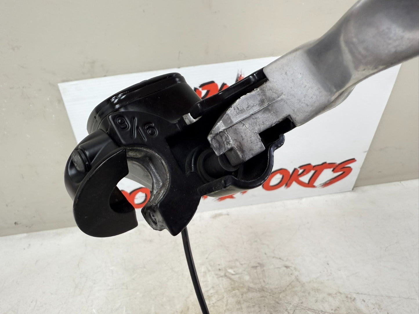 2003 HARLEY DYNA WIDE GLIDE Front Brake Master Cylinder Caliper & Line