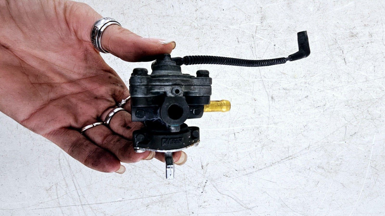 1997 HARLEY SOFTAIL Gas Fuel Tank OEM Petcock Valve