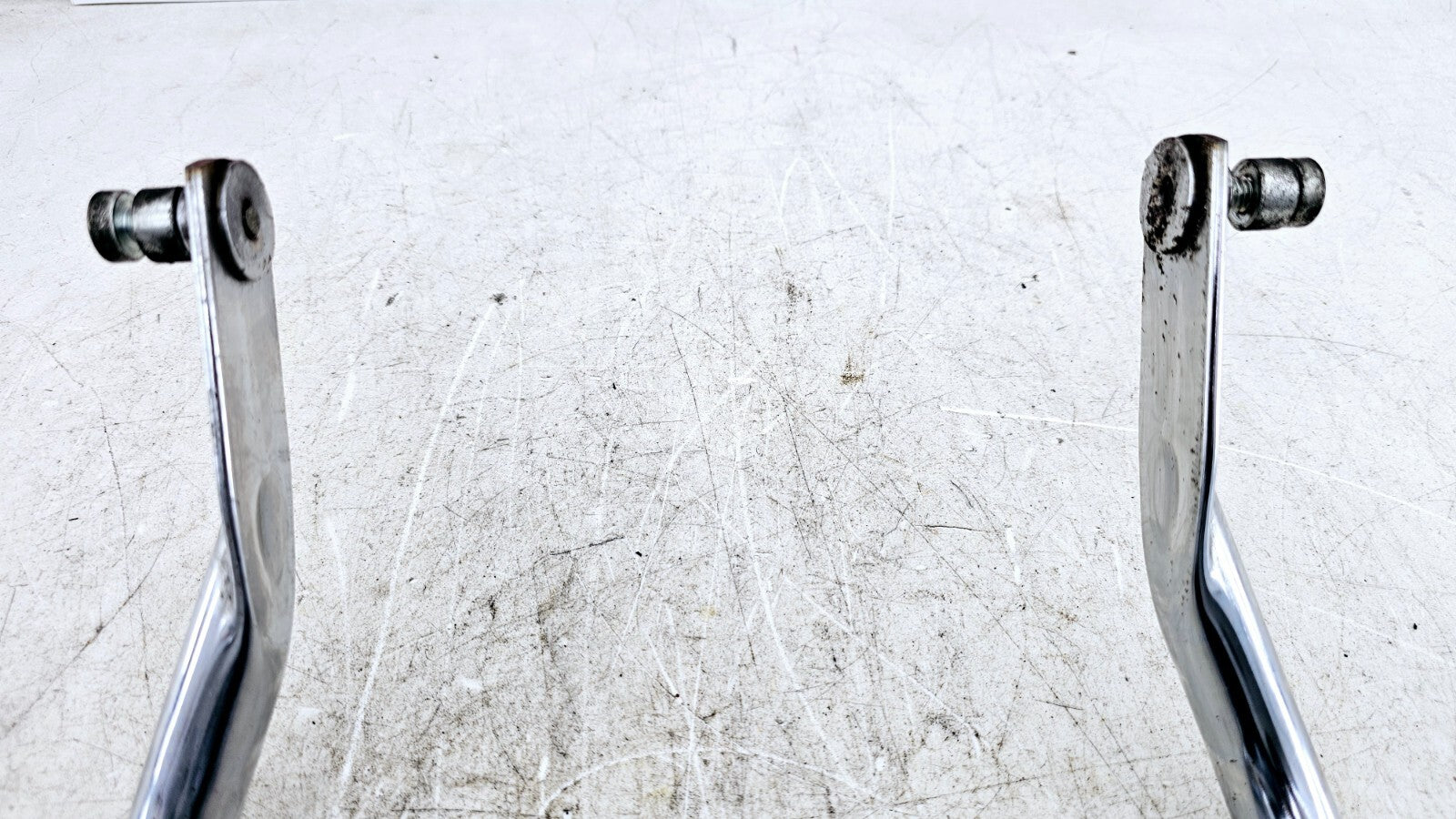 2002 HARLEY ELECTRA GLIDE Chrome Trunk Mounting Frame Bracket