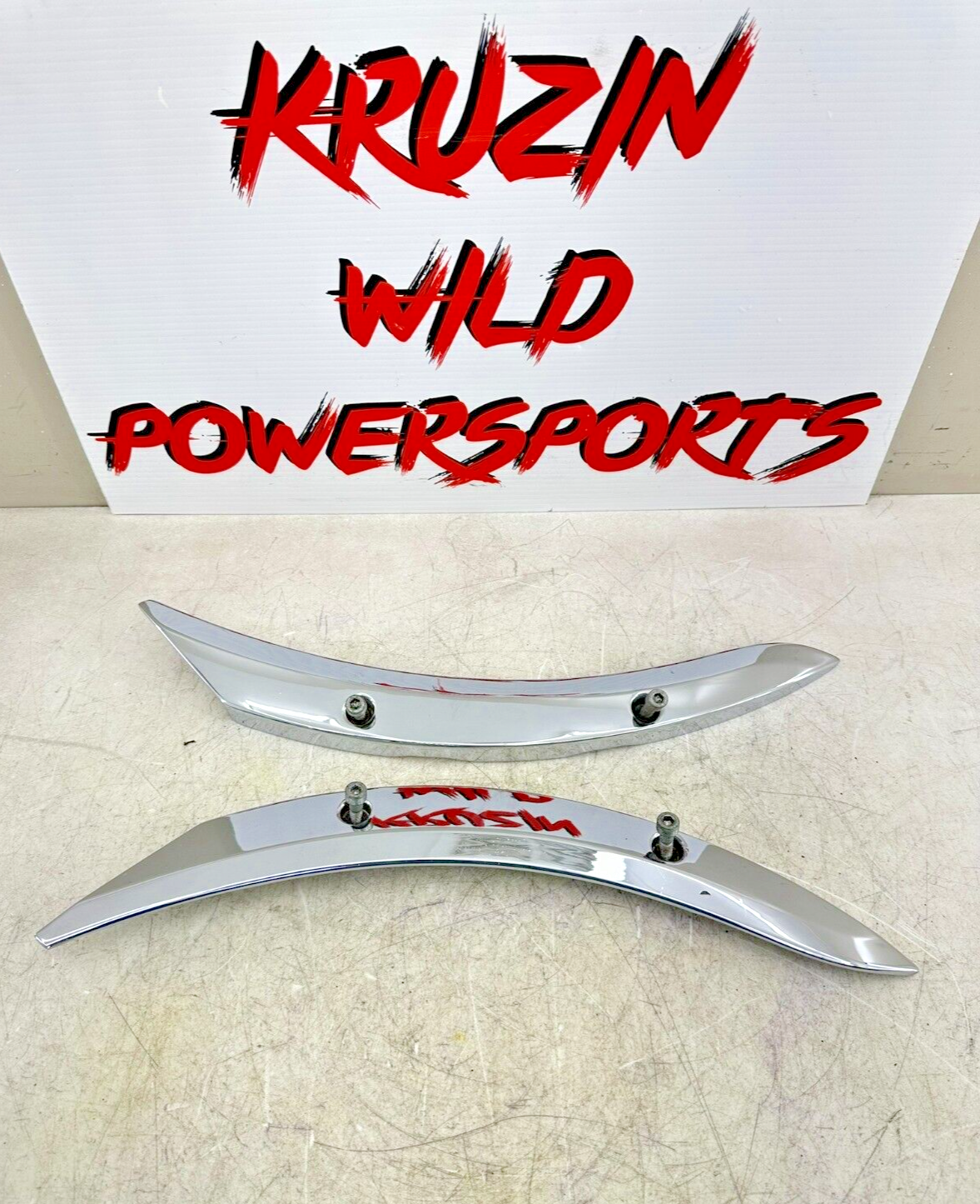 2006 Victory Kingpin Chrome Rear Fender Frame Strut Arm Bars