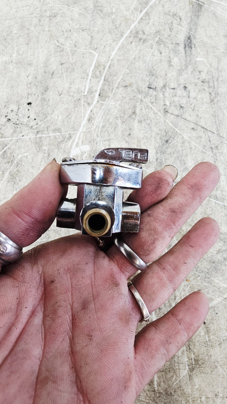 2001 Harley Davidson Sportster Fuel Gas Tank Petcock Shut-Off Valve