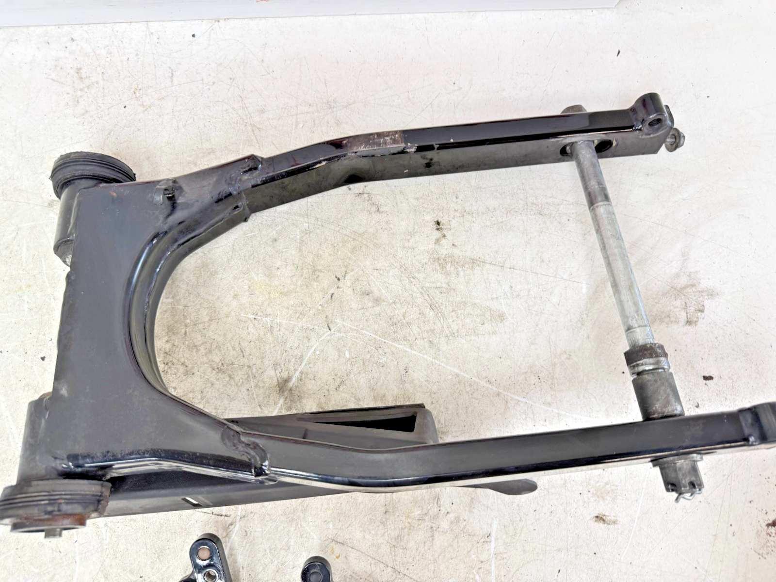 1995 HARLEY FLH ELECTRA GLIDE Swingarm Rear Axle & Arm Mounting Bracket