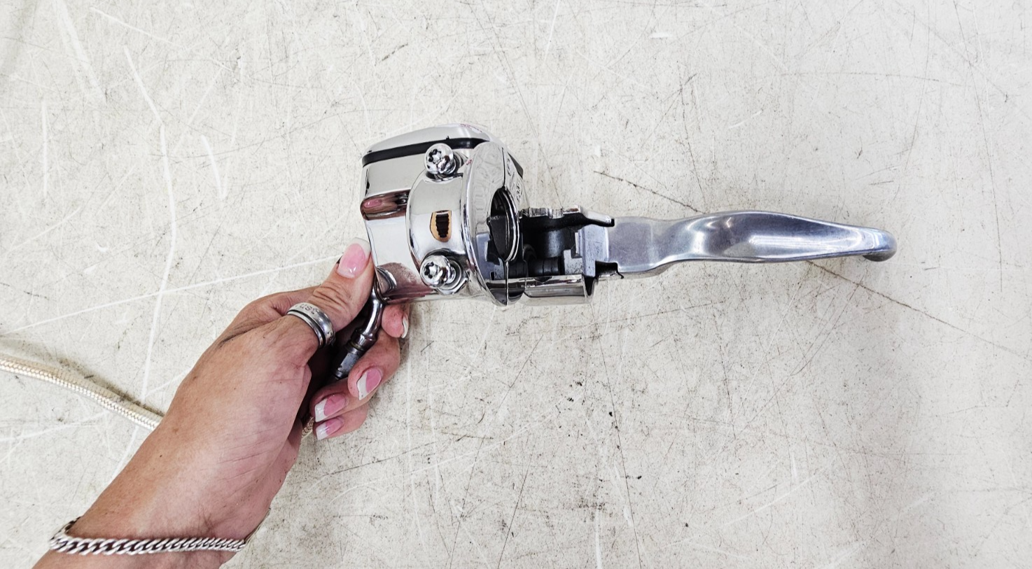 2000 HARLEY SOFTAIL DEUCE Brake Caliper Braided Hose 9/16 Chrome Master Cylinder