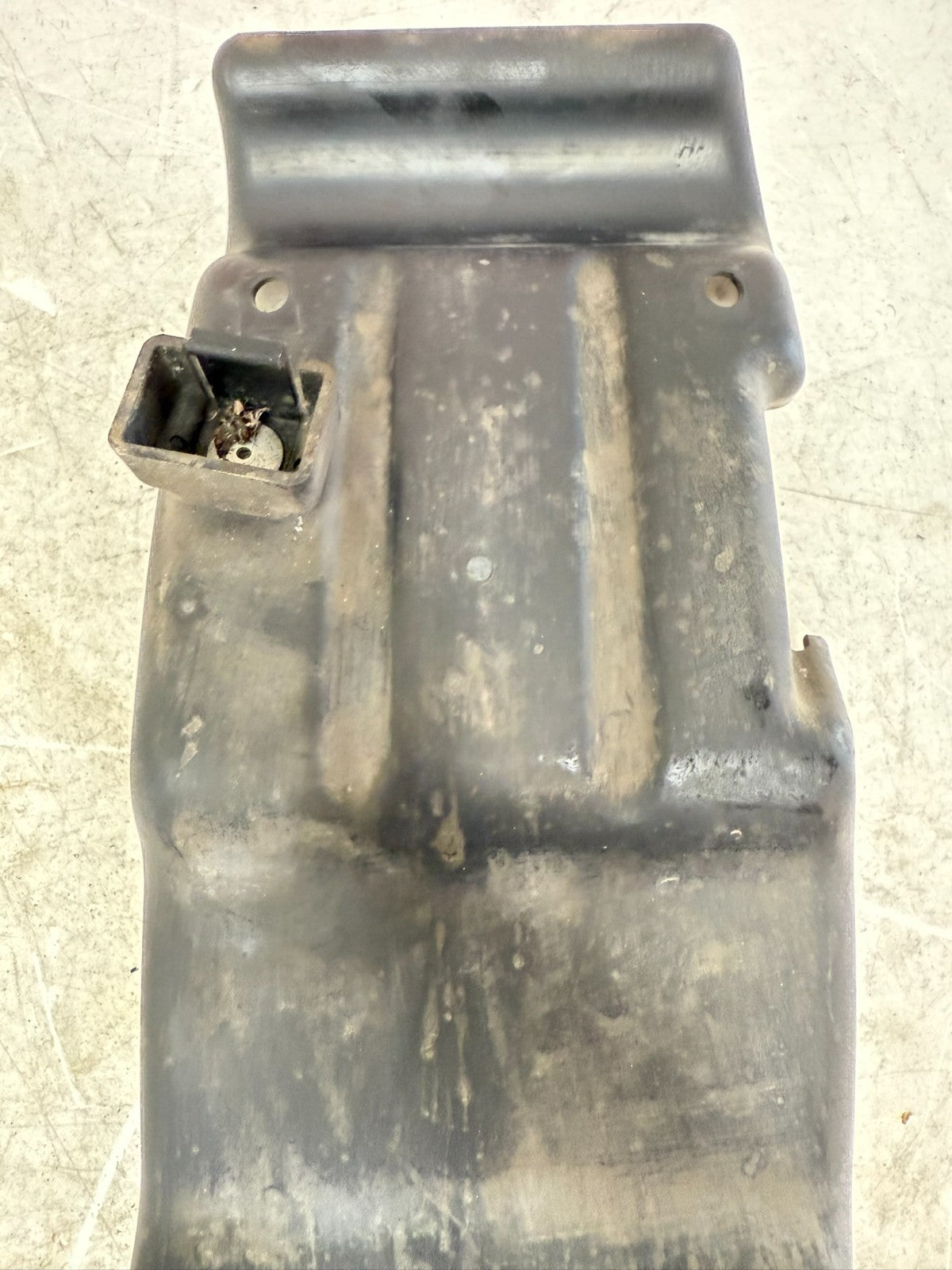 1997 HARLEY DAVIDSON SOFTAIL Rear Wheel Swingarm Mud Flap Fender