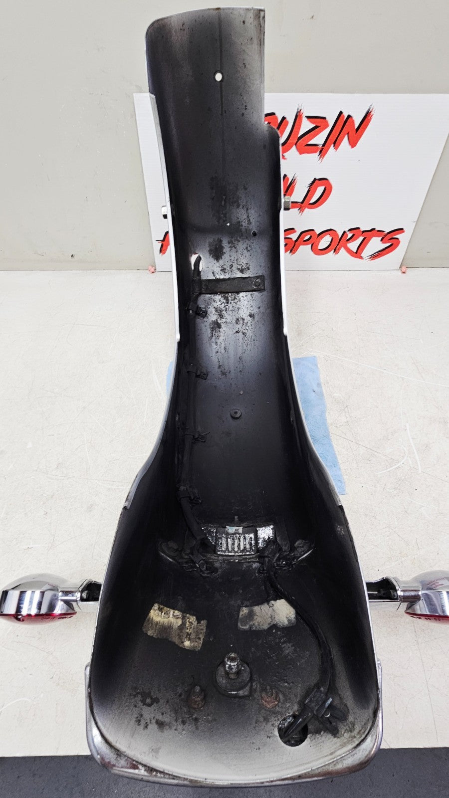 2003 HARLEY ELECTRA GLIDE Rear Fender Brake Light Turn Signal Bar 100th annivers