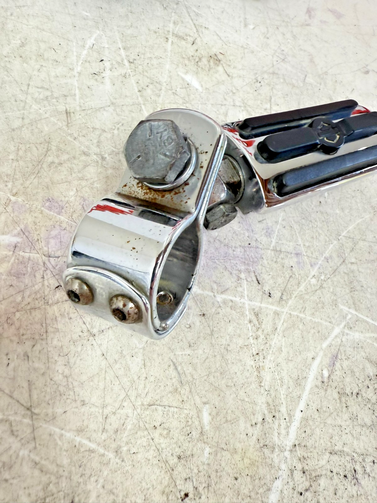 2003 HARLEY ELECTRA GLIDE Chrome Highway Footpeg Rest Pads & MTG Hardware