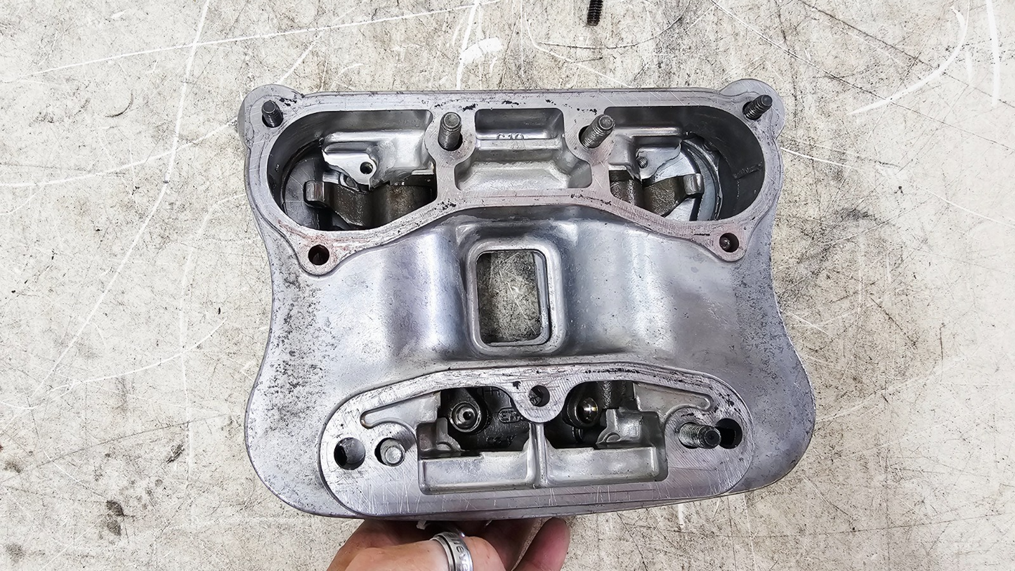2001 Harley Davidson Sportster Cylinder Head Cover Rocker Box 17581-85