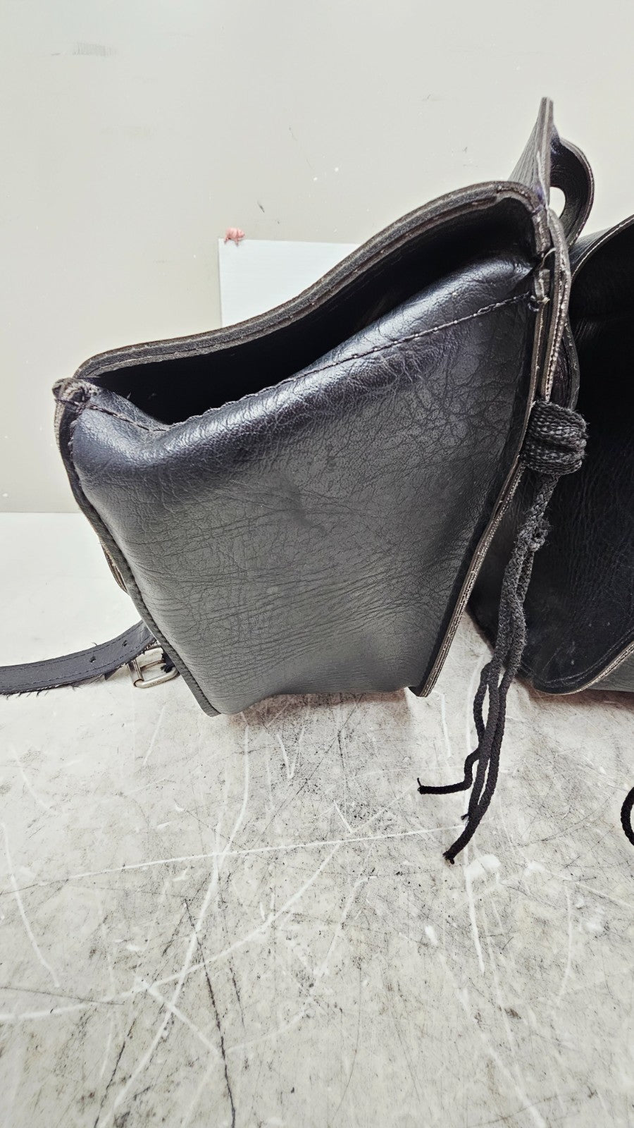 1990 Harley FXR FXRT FXRD FXRS FXLR FXRC Leather Saddlebags Throw Over