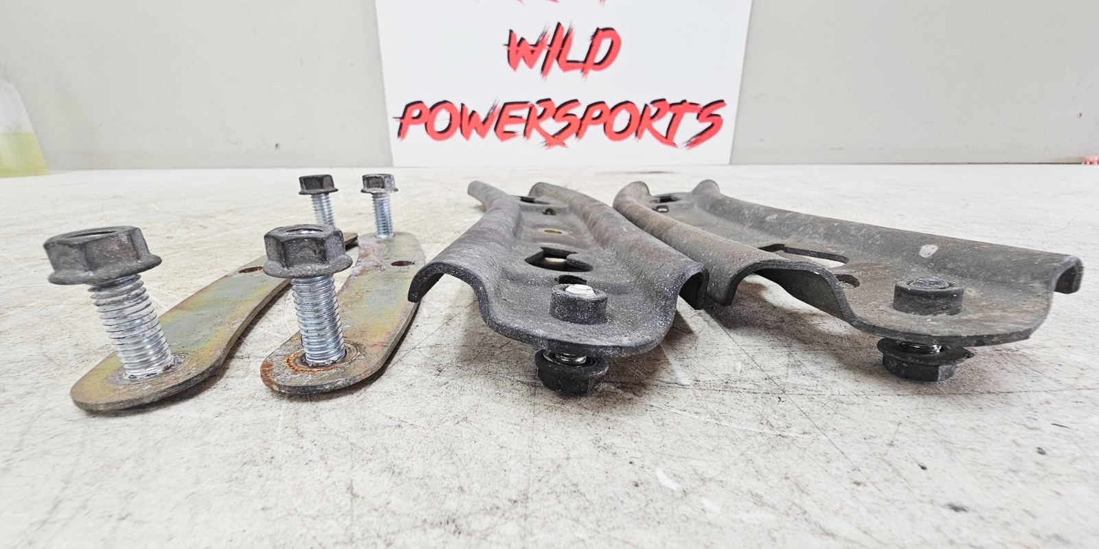 2000 HARLEY SOFTAIL DEUCE Rear Fender Mounting Bracket Support